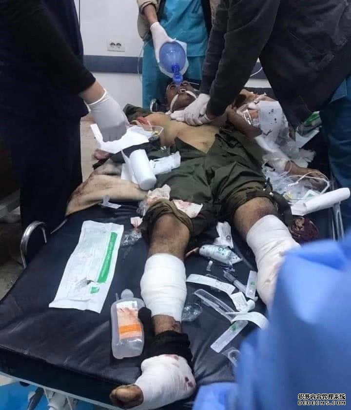 抓拍翼龙2无人机空袭惨状,导弹准确击中人群,28人被炸死