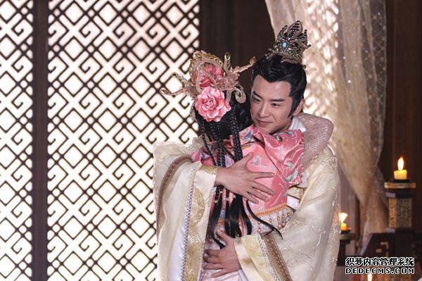 《找传奇网》神幻升级 张迪习雪“爱情从天降”